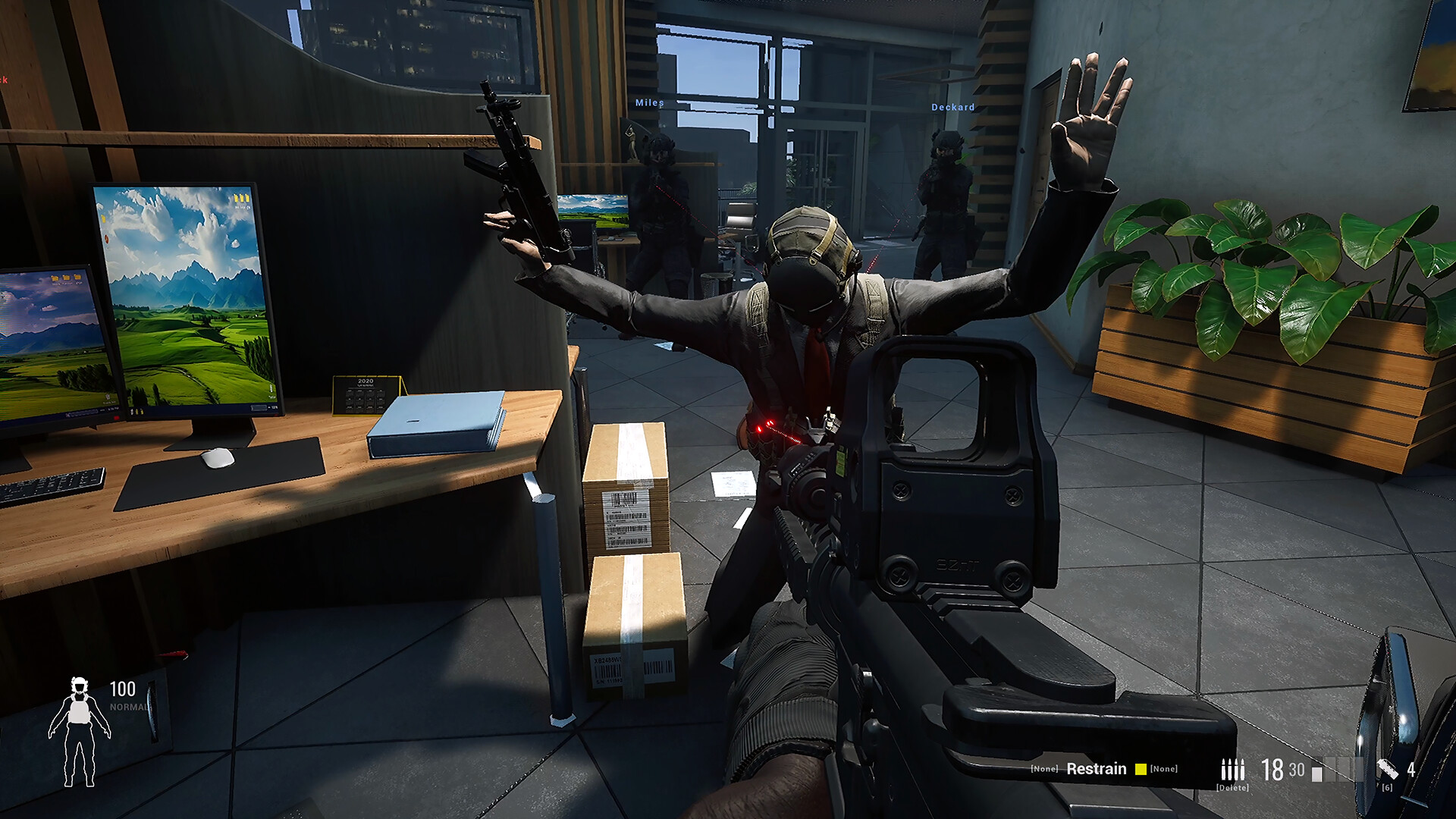 Изображение игры: SWAT Commander