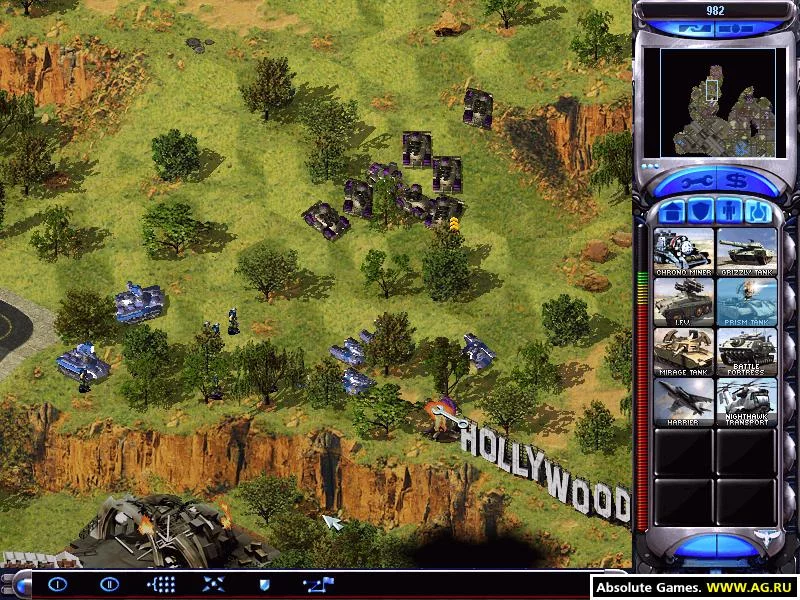 Изображение игры: Command & Conquer: Red Alert 2 - Yuri's Revenge