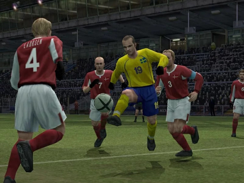 Изображение игры: Pro Evolution Soccer 4