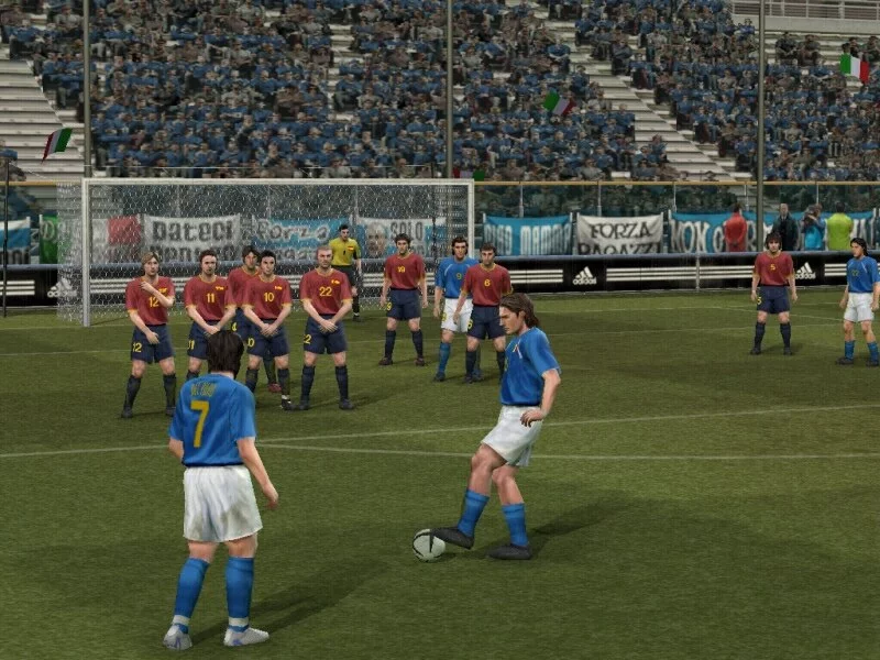 Изображение игры: Pro Evolution Soccer 4