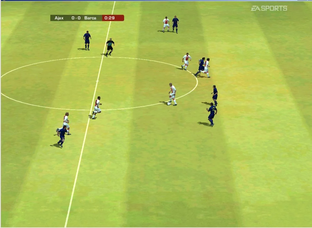 Изображение игры: FIFA 2004