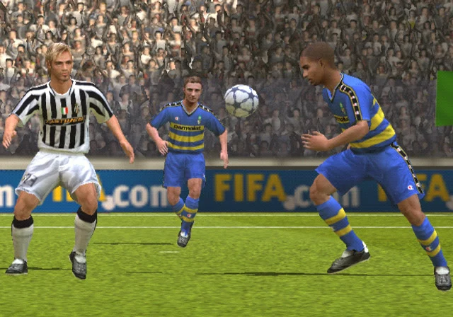 Изображение игры: FIFA 2005