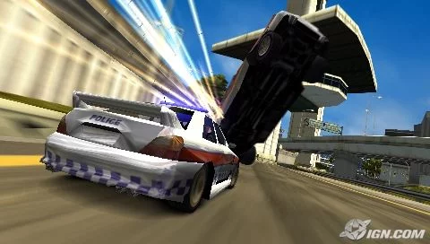 Изображение игры: Burnout Legends