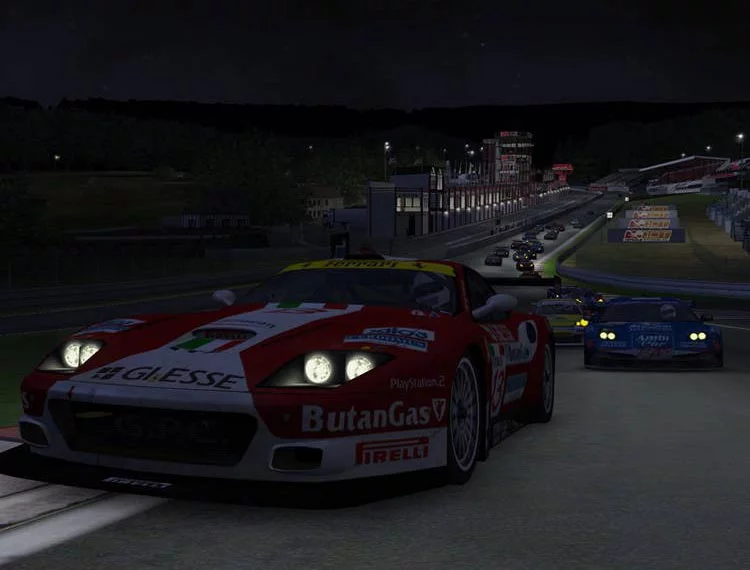 Изображение игры: GTR 2: FIA GT Racing Game