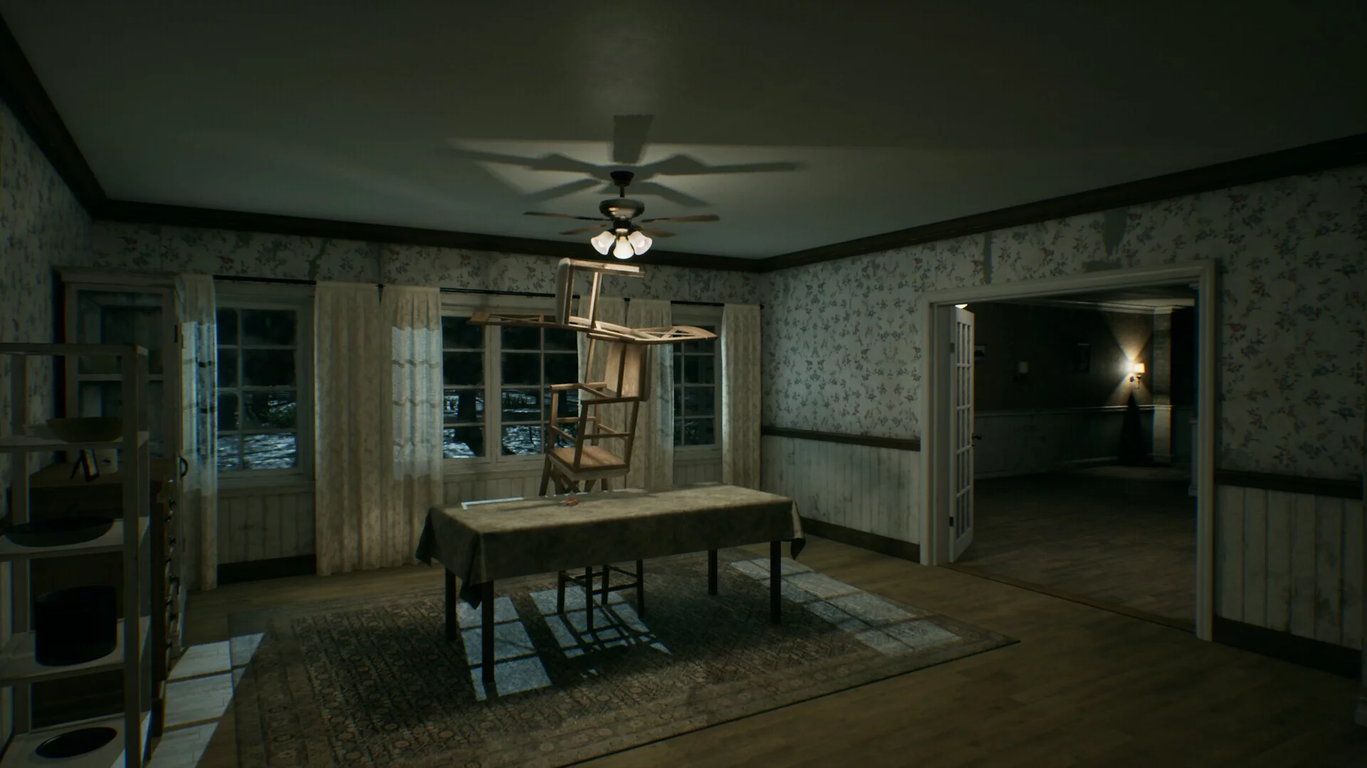 Изображение игры: I found myself in a strange house and I'm scared