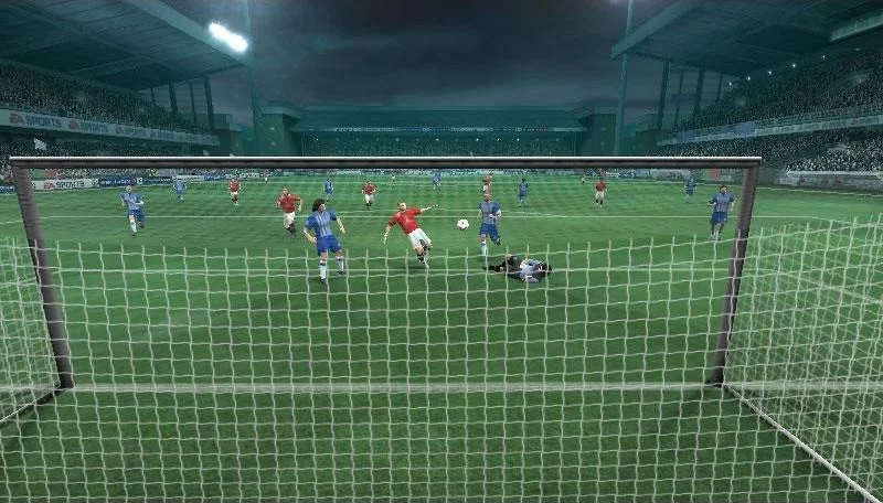 Изображение игры: UEFA Champions League 2004-2005