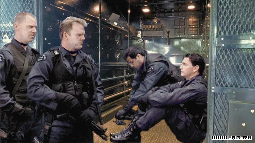 Изображение игры: Daryl F. Gates' Police Quest: SWAT
