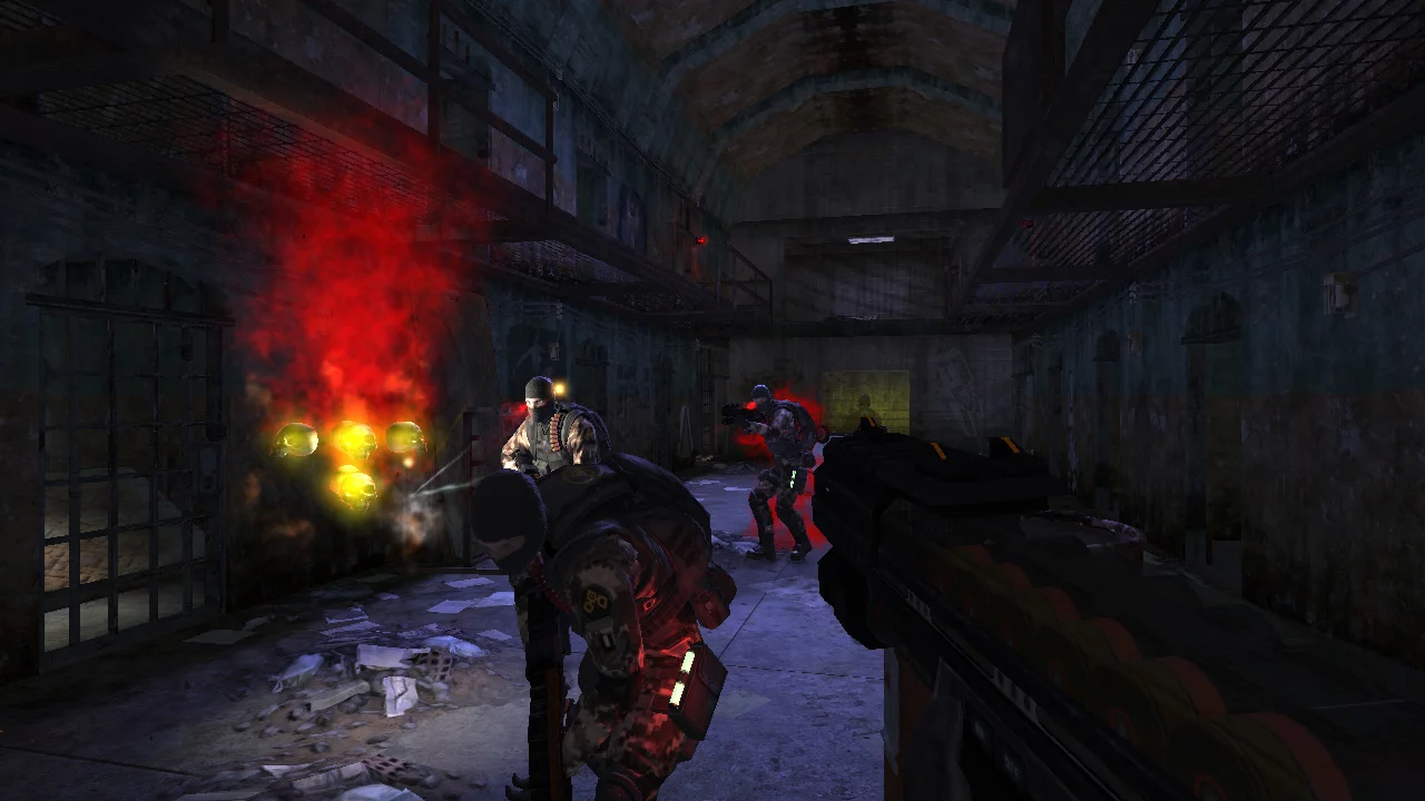 Изображение игры: F.E.A.R. Online