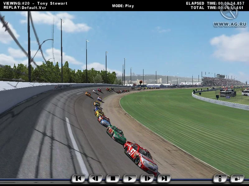 Изображение игры: NASCAR Thunder 2004