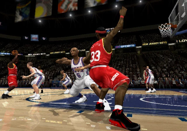 Изображение игры: NBA Live 2004