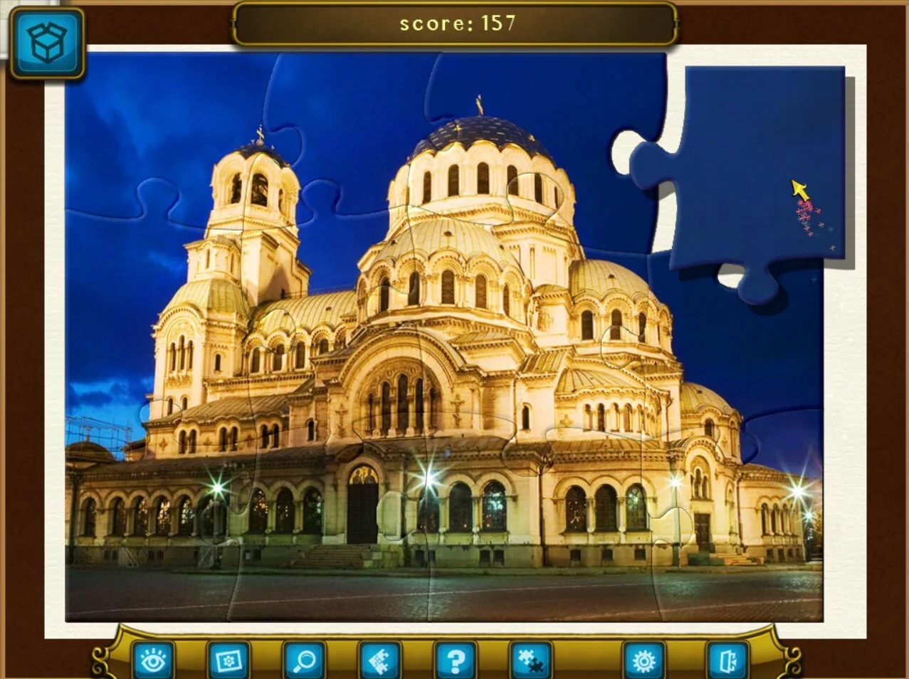 Изображение игры: Royal Jigsaw 2