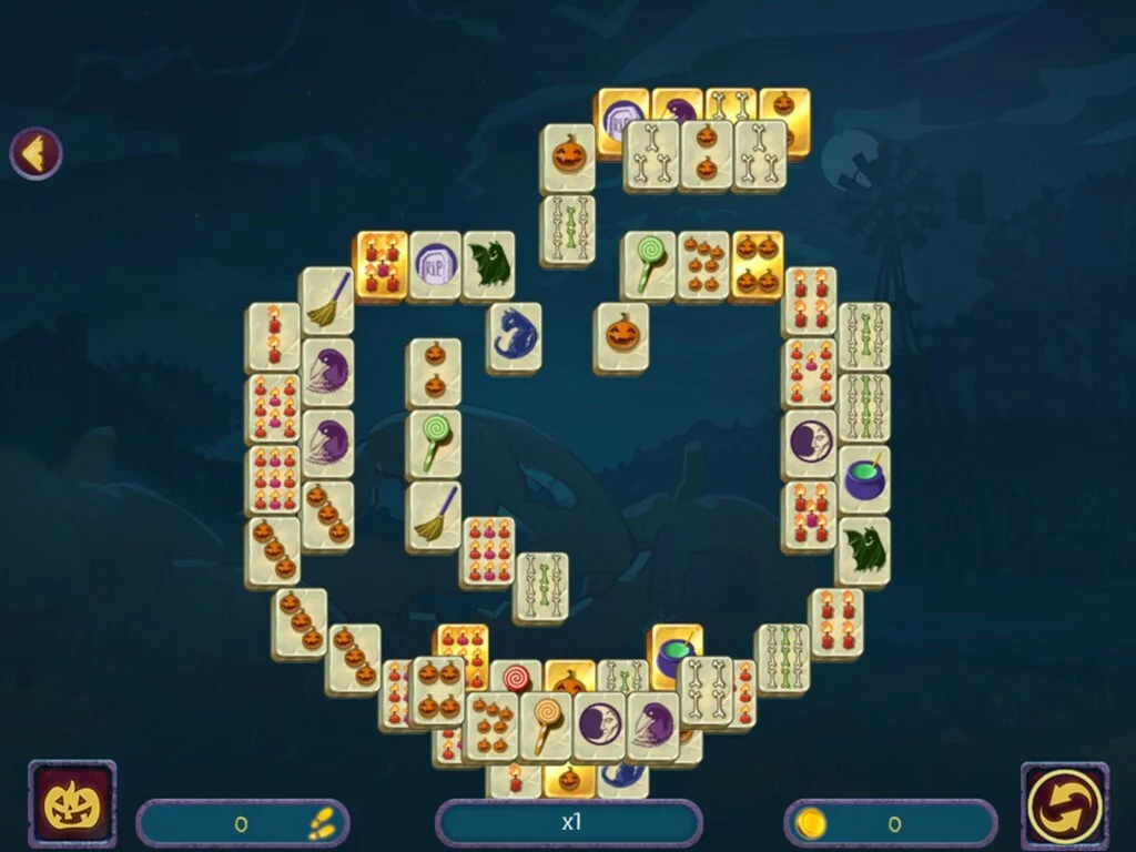 Изображение игры: Halloween Night Mahjong