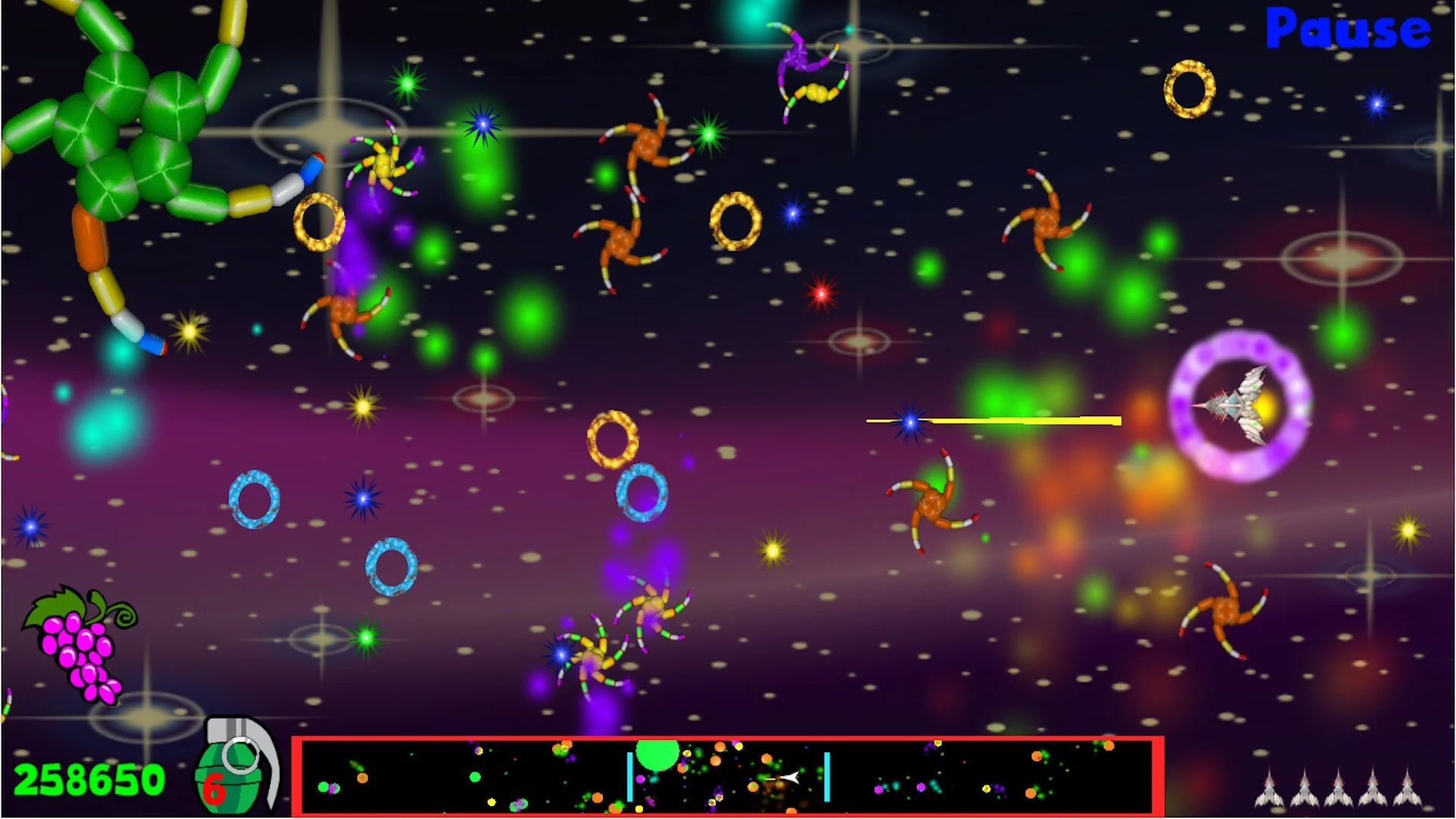 Изображение игры: Invaliens