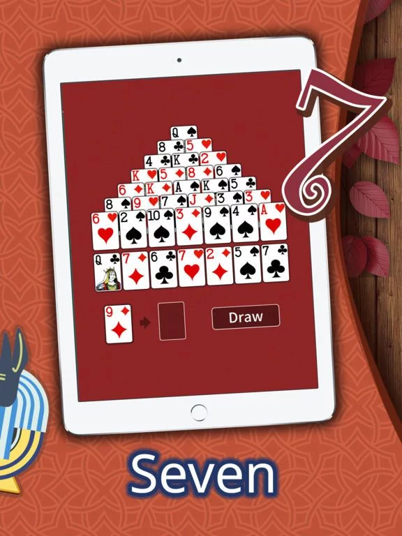 Изображение игры: Pyramid Solitaire Classic.
