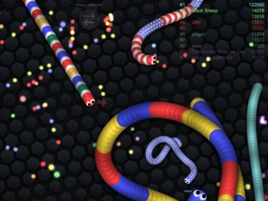 Изображение игры: Flappy Slither 3D - Color Worm Rush