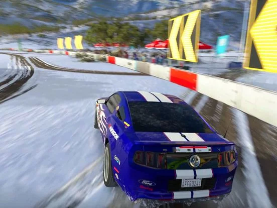 Изображение игры: Road Limits: Race Madness