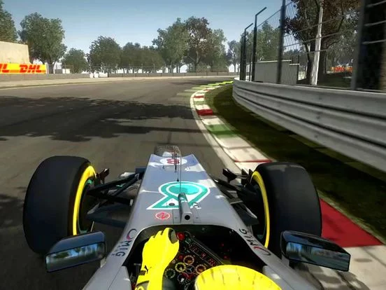 Изображение игры: Real Traffic F17 Racers
