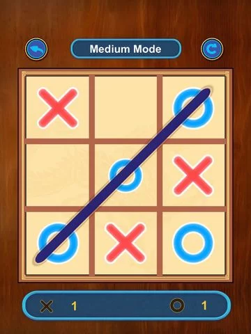 Изображение игры: Tic Tac Toe - Connecting Threes Square in a Row