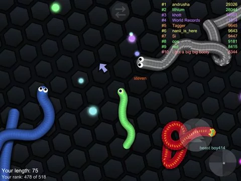 Изображение игры: Flashy Snake - Rolling Worm All O Skins Unlocked