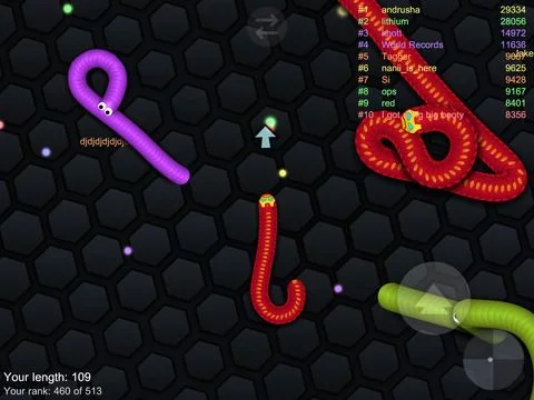 Изображение игры: Flashy Snake - Rolling Worm All O Skins Unlocked