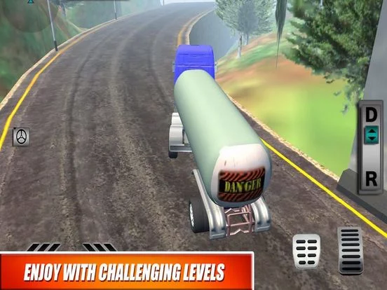 Изображение игры: Truck Oil Climb Hill Mission