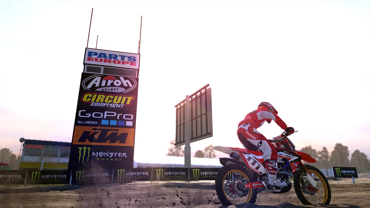 Изображение игры: MXGP - The Official Motocross Videogame Compact