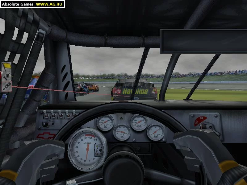 Изображение игры: NASCAR Thunder 2003