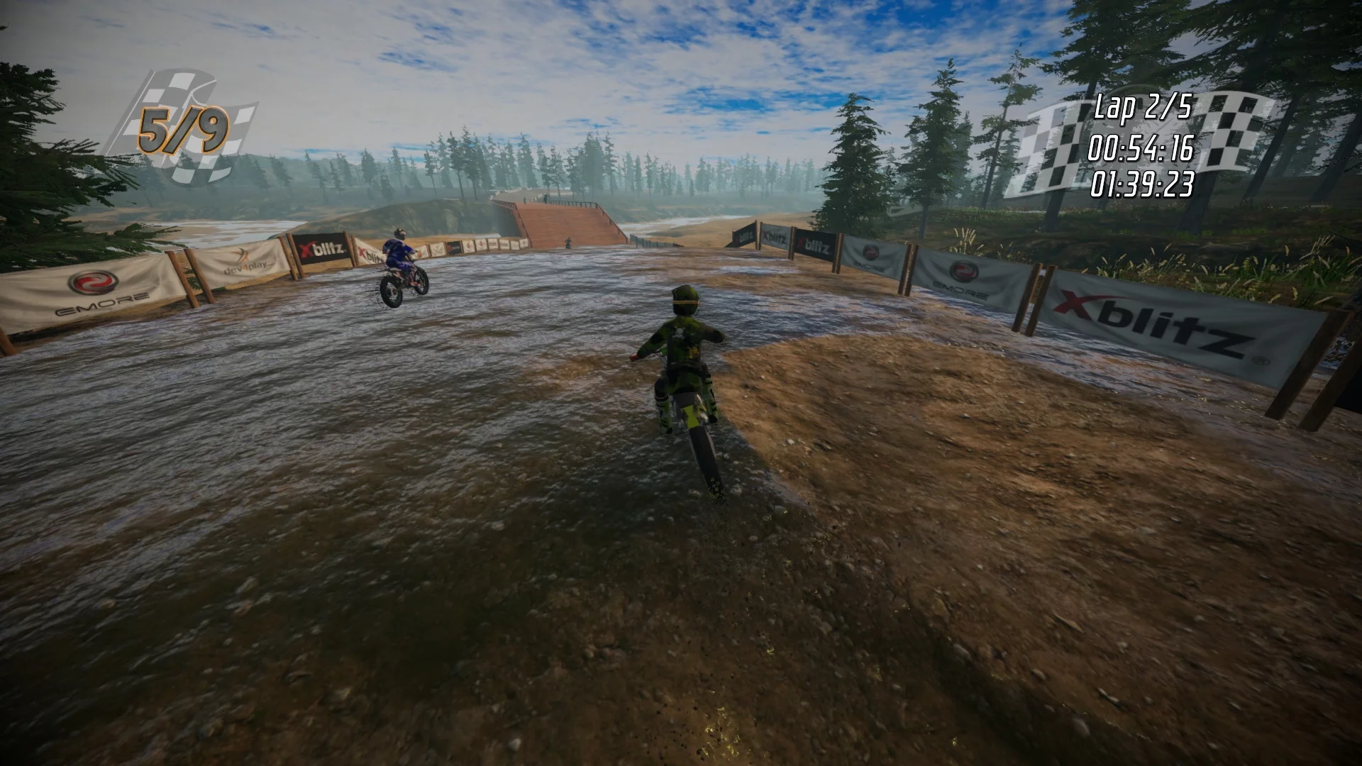 Изображение игры: Dirt Bike Insanity