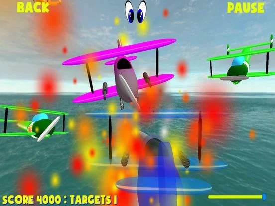 Изображение игры: Biplanes, dog fight