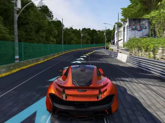 Изображение игры: GTI Racers