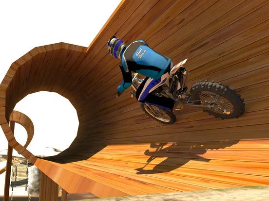 Изображение игры: Racing on Bike Free