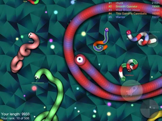 Изображение игры: wormy.io: snake game