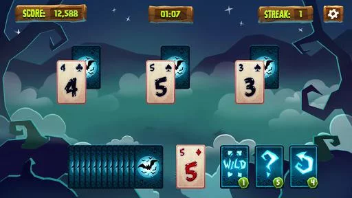 Изображение игры: Spooky Solitaire - Halloween Tripeaks