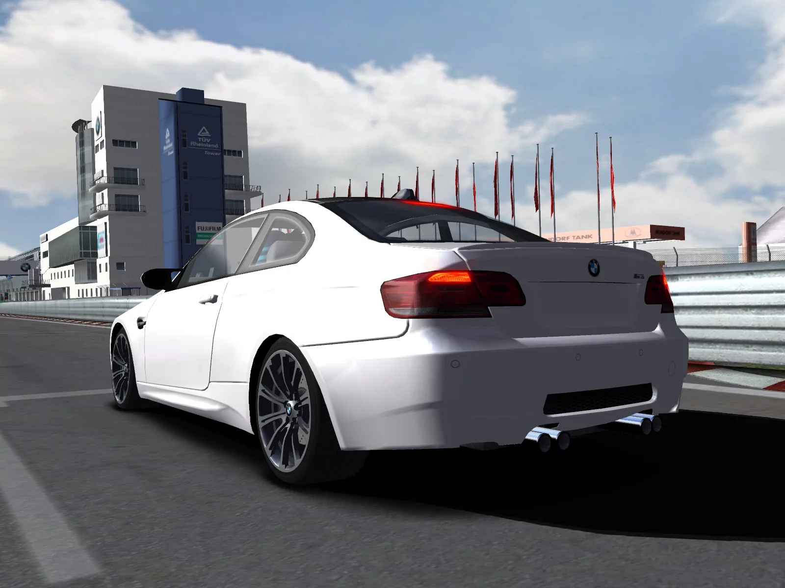 Изображение игры: BMW M3 Challenge