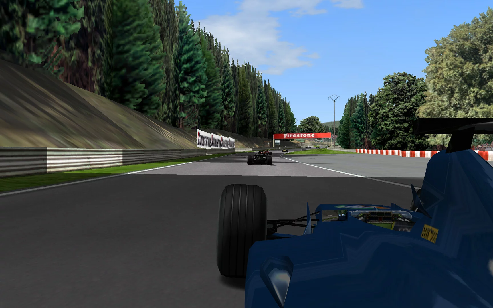 Изображение игры: GCR4 Geoff Crammond